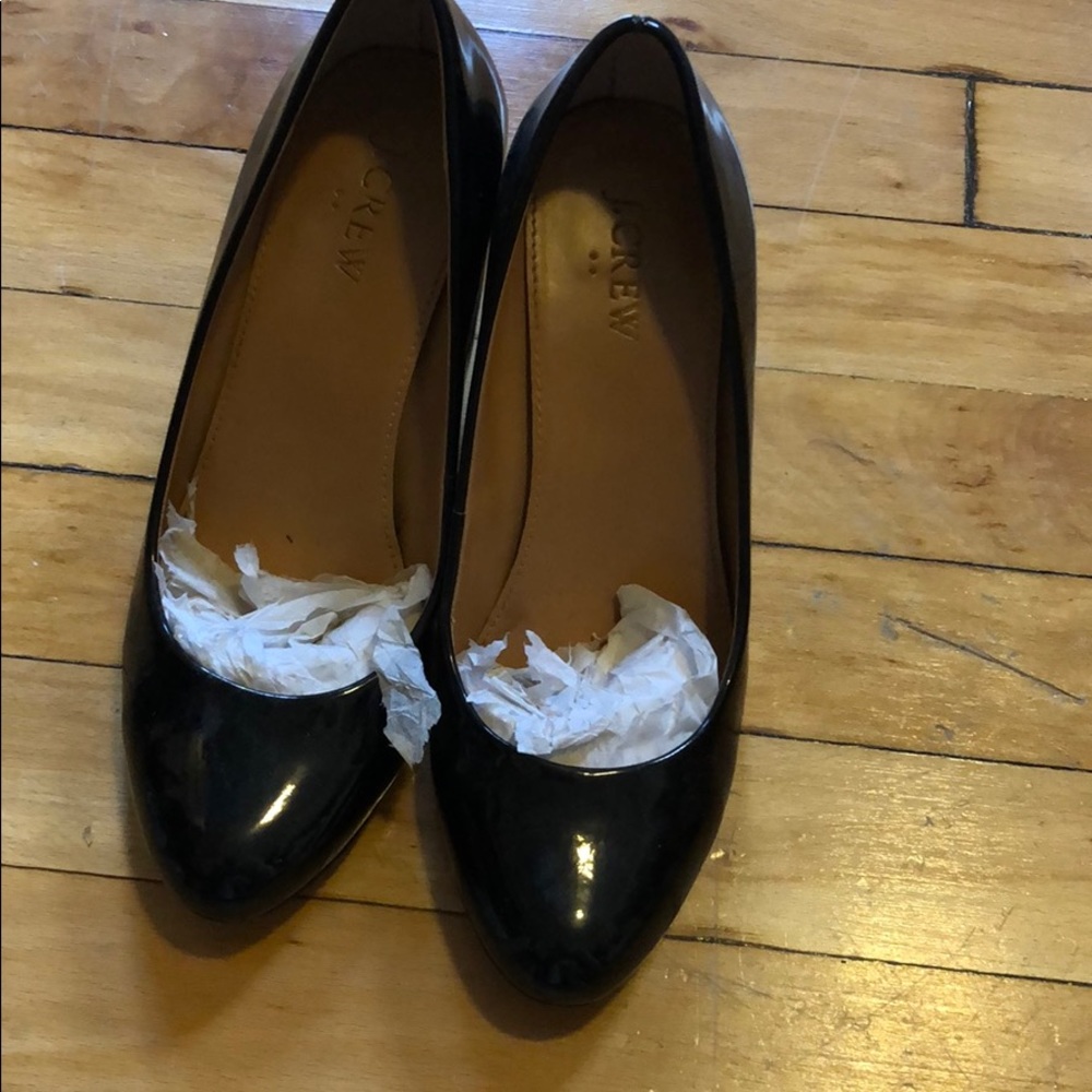 Platform black patent shoes